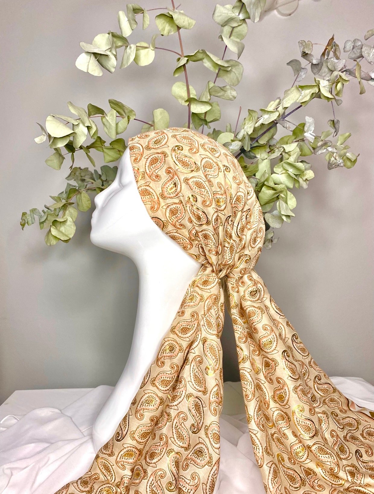 Beige brown gold print